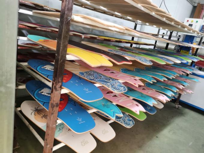 2024 Hot Custom Wholesale Maple Concave Double Kick Skateboard حرفه ای 7.75 اینچی 5