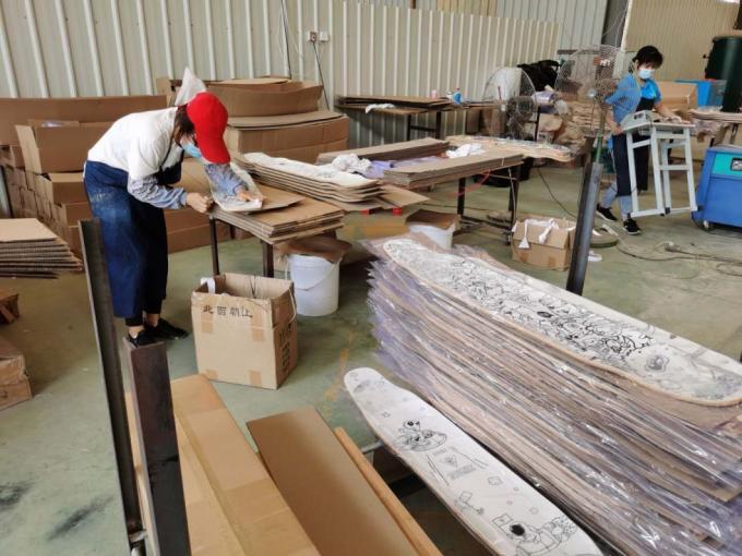2024 Hot Custom Wholesale Maple Concave Double Kick Skateboard حرفه ای 7.75 اینچی 7